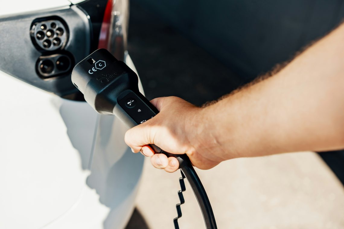 ve câble de recharge